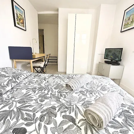Apartment Le Cocon Des Carmes, Calme Au Coeur Du Vieux
